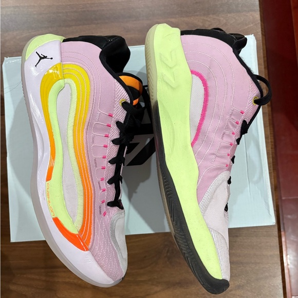 Men’s Jordan Luka 4 Sneakers - Picture 3 of 6